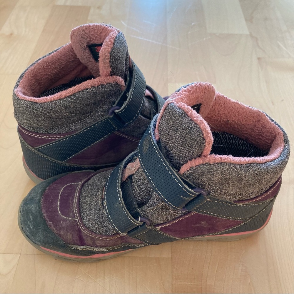 See Kai Run Atlas II Size 2 Kids Winter Boot Waterproof Insulated Purple Pink